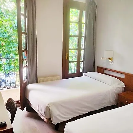 Hotel Lauxeta Berria